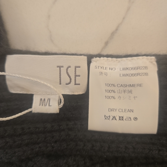 TSE Cashmere Crochet Knit Cropped Bralette Halter Top Gray Size Medium Large - Picture 10 of 11